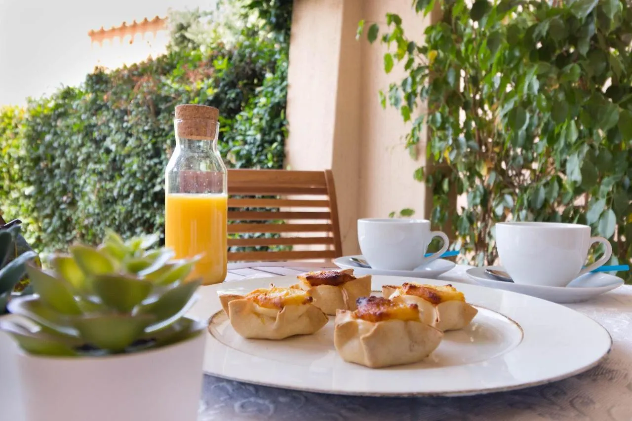 Pavoncelle - Appartamento A Villasimius Con Giardino Privato A Pochi Passi Dal Mare 0*,  Italy